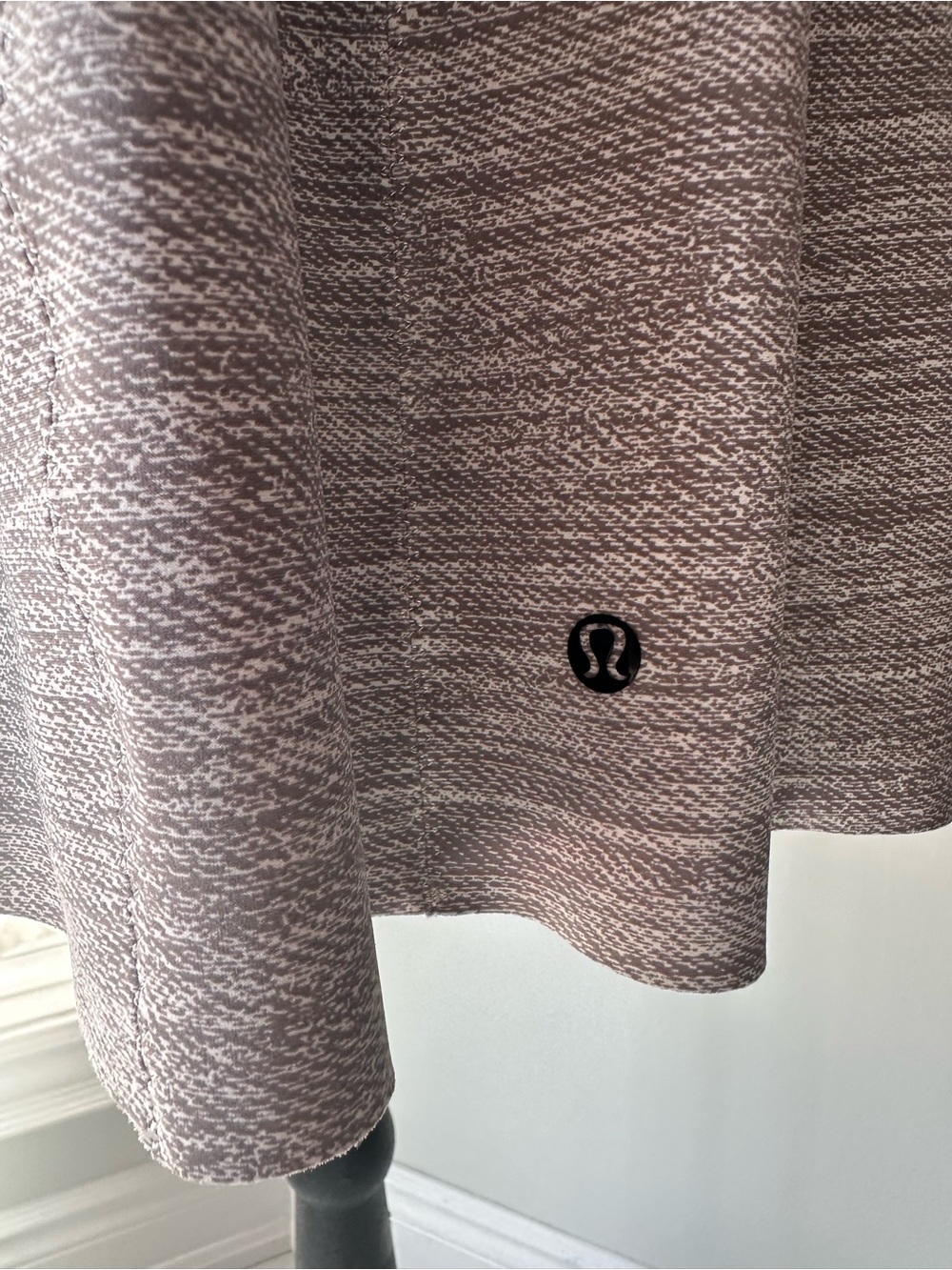 LULULEMON Here to There Pleated Dress Sleeveless Heather Gray Fit & Flare Size 6 - Picture 9 of 16